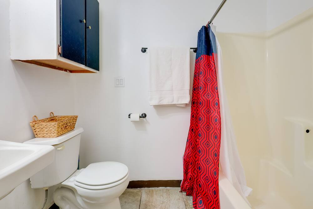 Photo of Bathroom in Shelley