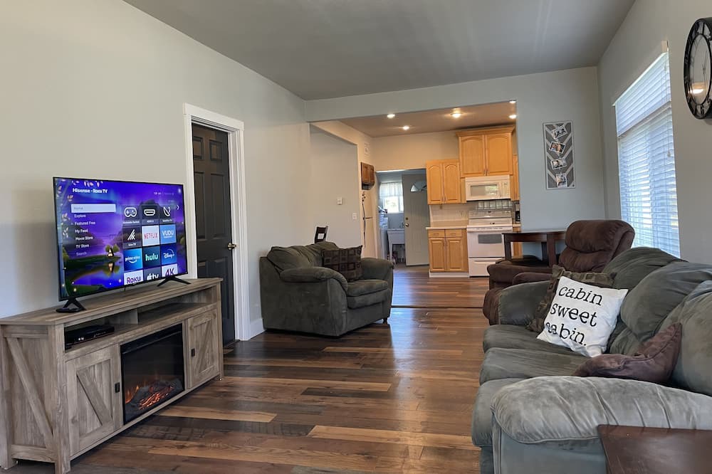 Photo of Livingroom in St. Maries