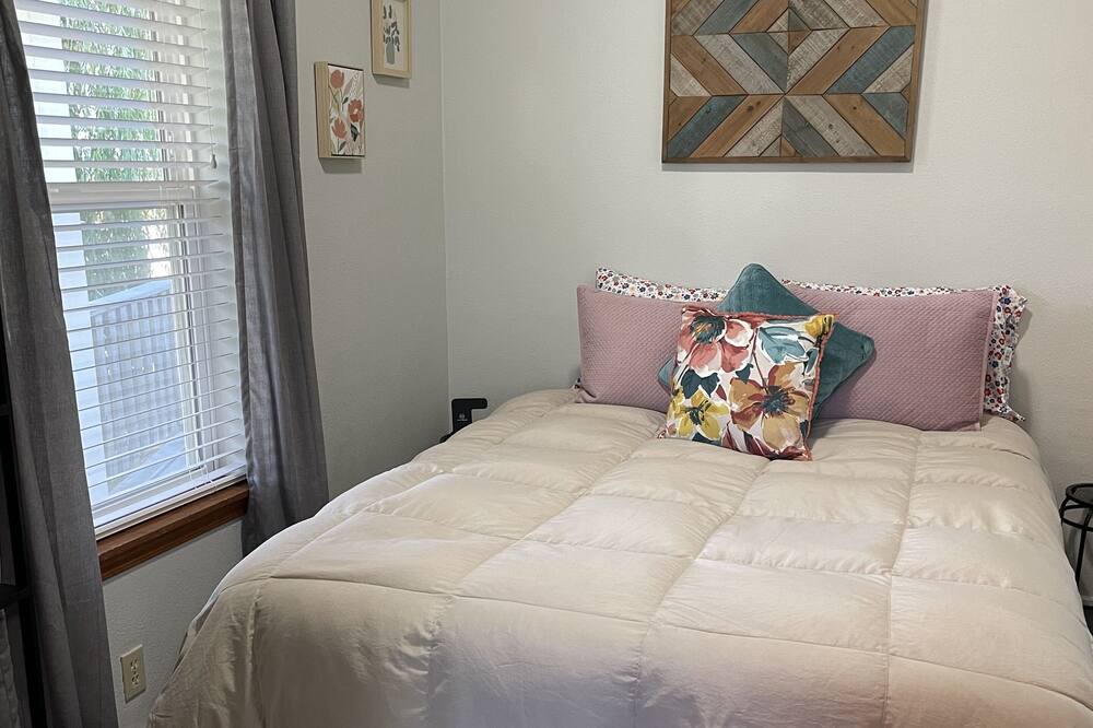 Photo of Bedroom in St. Maries