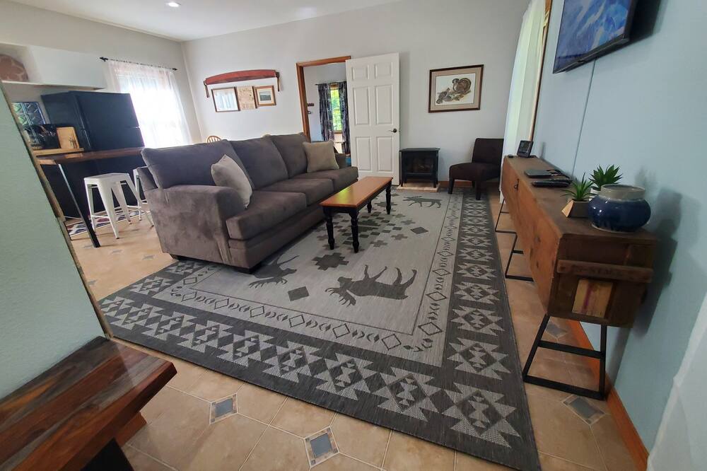 Photo of Livingroom in St. Maries