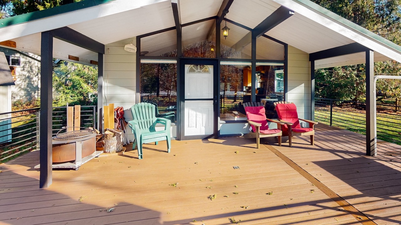 Photo of Patio Balcony in Baring