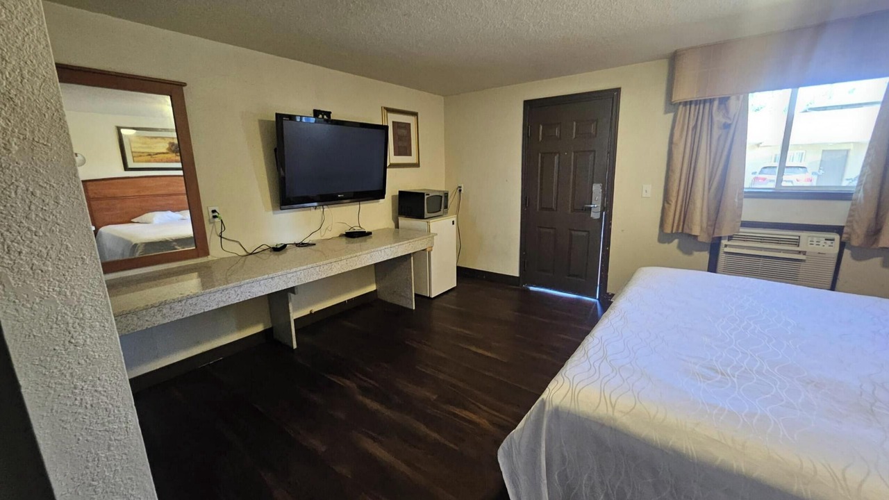 Photo of Bedroom in Lents