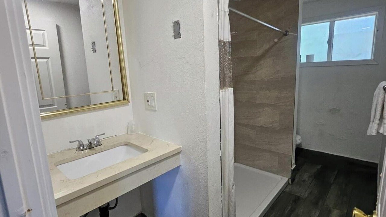 Photo of Bathroom in Lents
