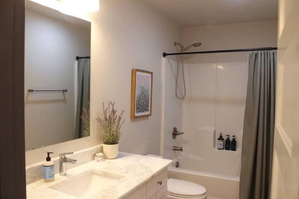 Photo of Bathroom in Coupeville