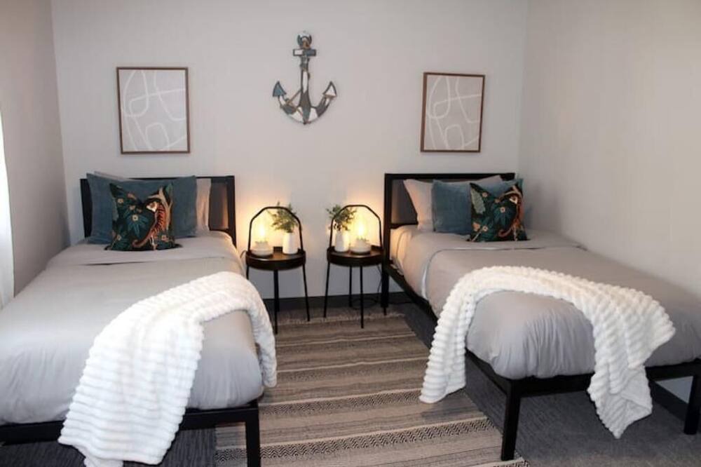 Photo of Bedroom in Coupeville
