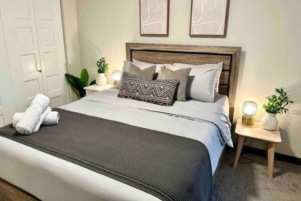 Photo of Bedroom in Coupeville