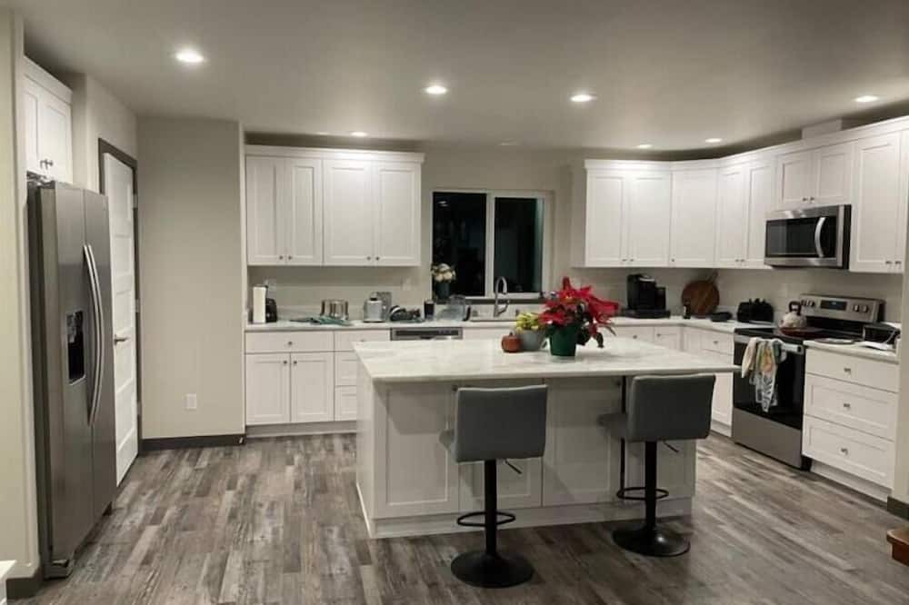 Photo of Kitchen in Coupeville