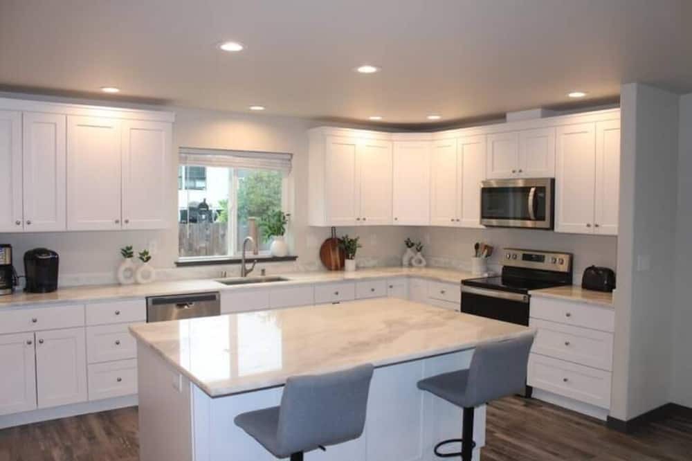 Photo of Kitchen in Coupeville