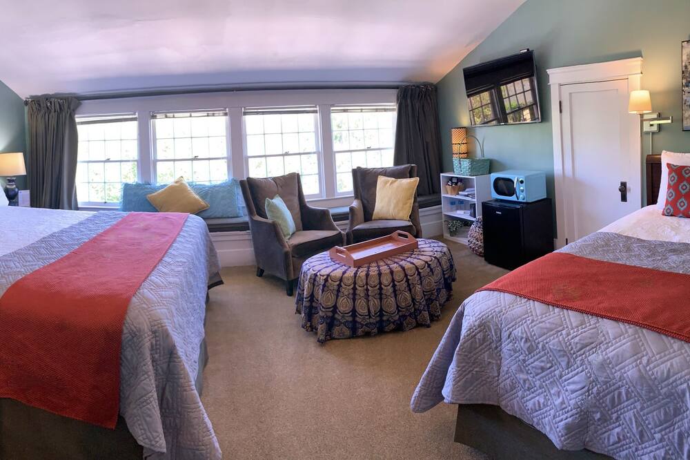 Photo of Bedroom in Ashland