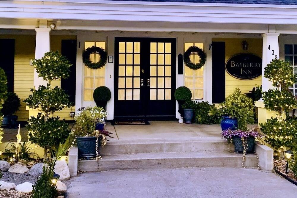 Photo of Outdoor in Ashland