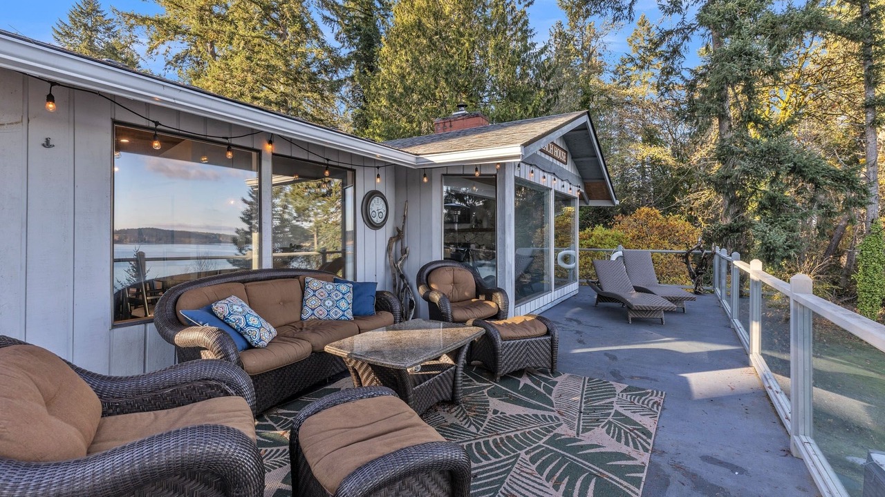 Photo of Patio Balcony in Longbranch