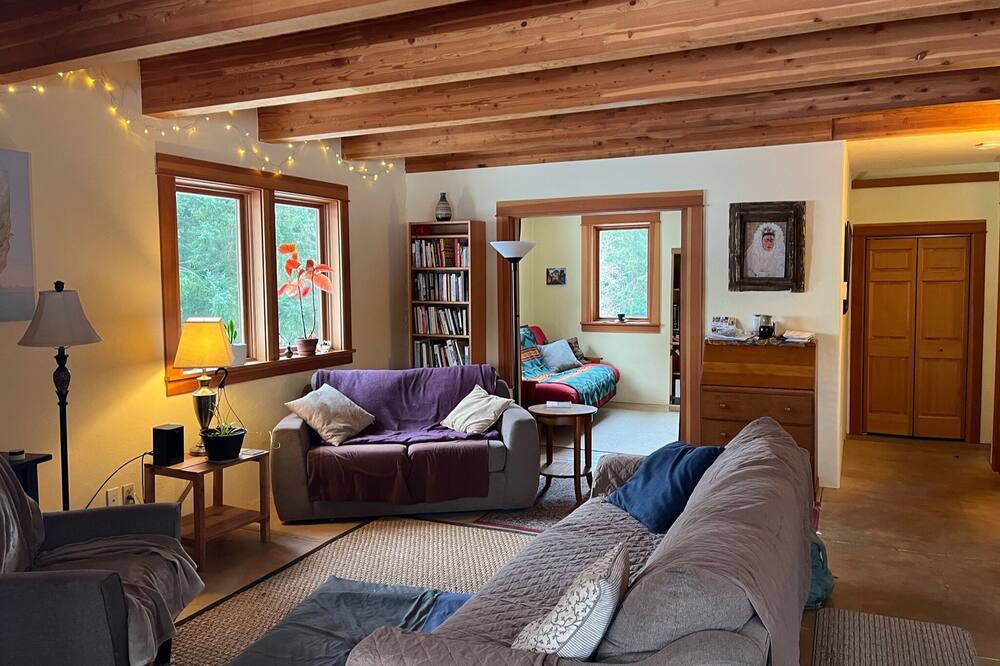 Photo of Livingroom in Port Townsend