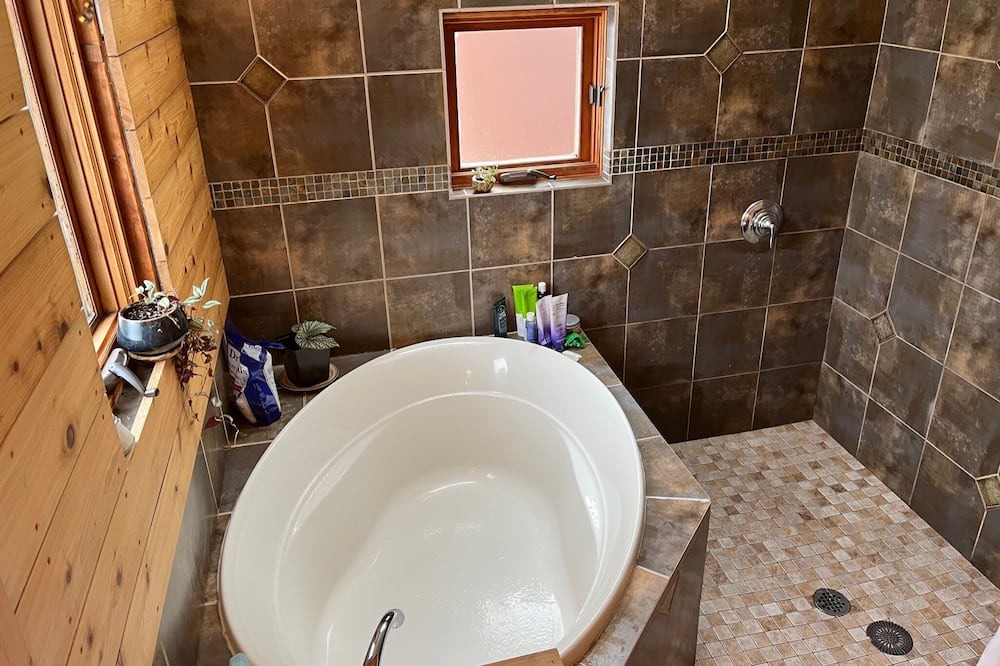 Photo of Bathroom in Port Townsend