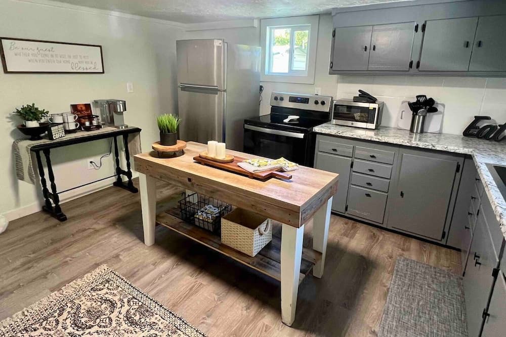 Photo of Kitchen in Canyonville