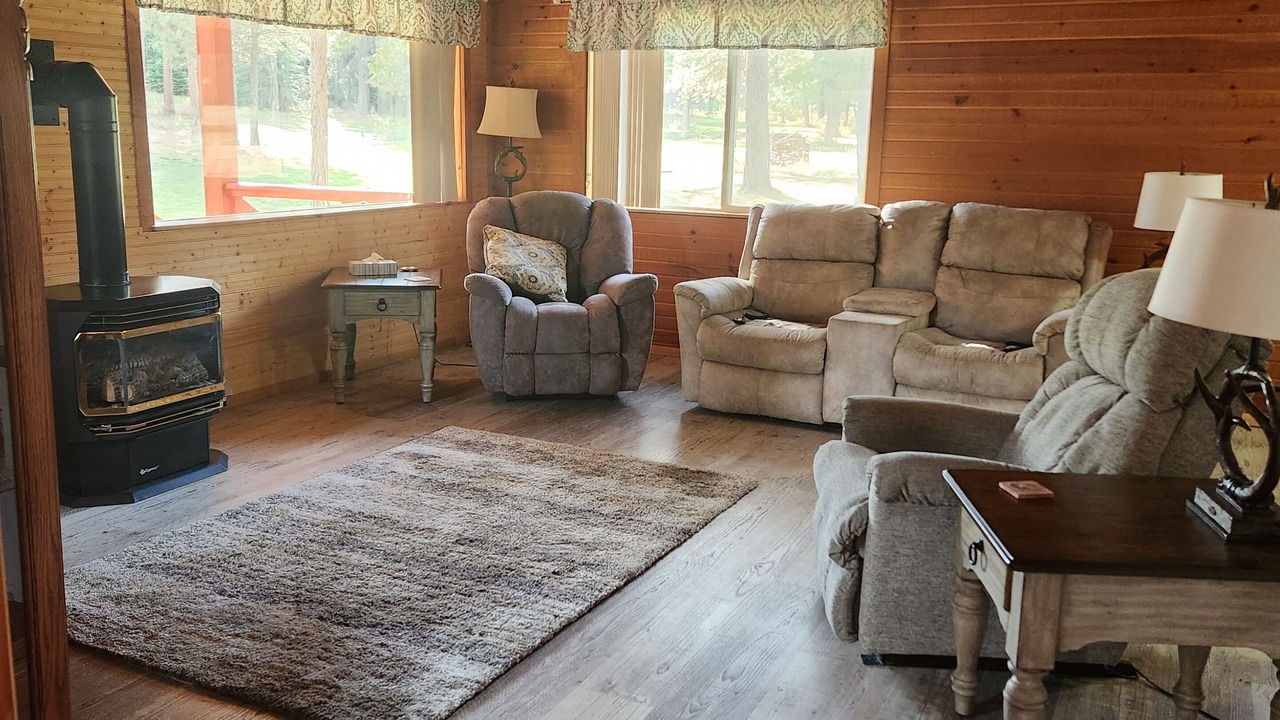 Photo of Livingroom in Anatone