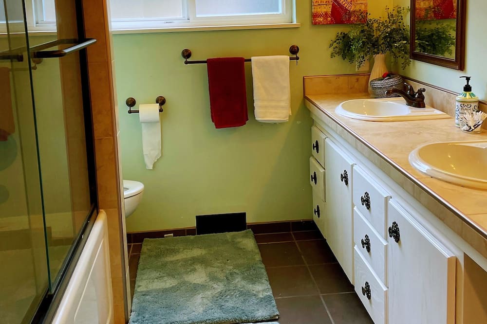 Photo of Bathroom in Lake Forest Park
