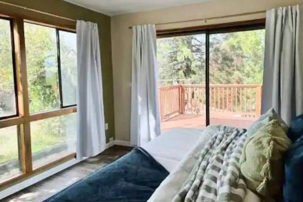 Photo of Livingroom in Redwood