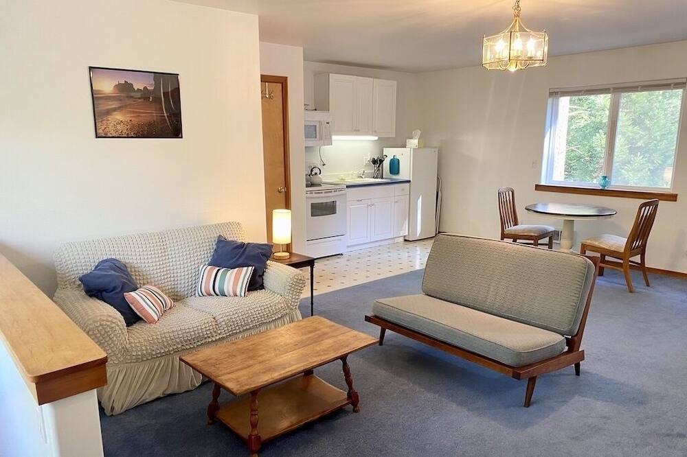 Photo of Livingroom in Port Townsend