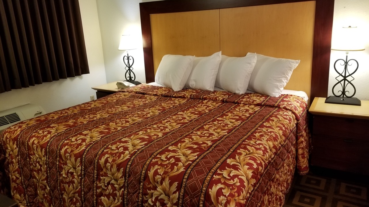 Photo of Bedroom in SeaTac