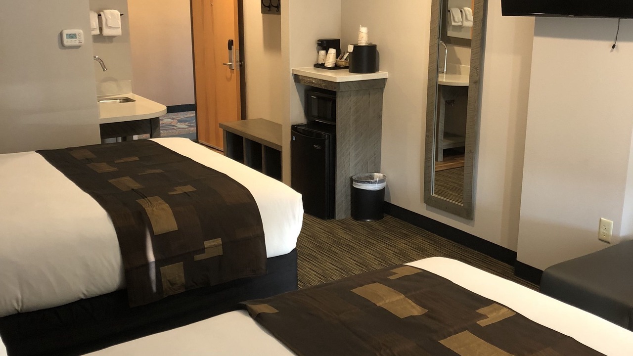Photo of Bedroom in West Yellowstone