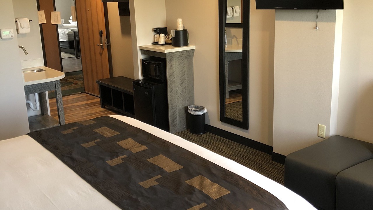 Photo of Bedroom in West Yellowstone