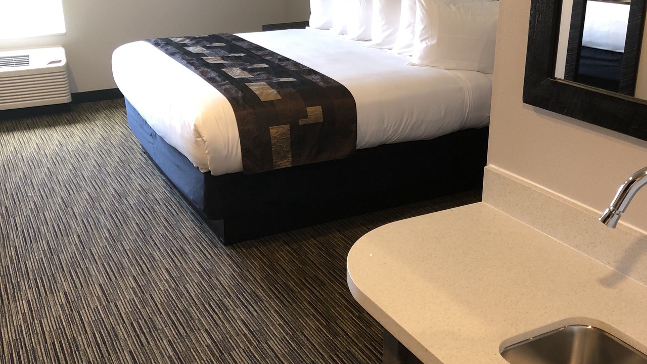 Photo of Bedroom in West Yellowstone