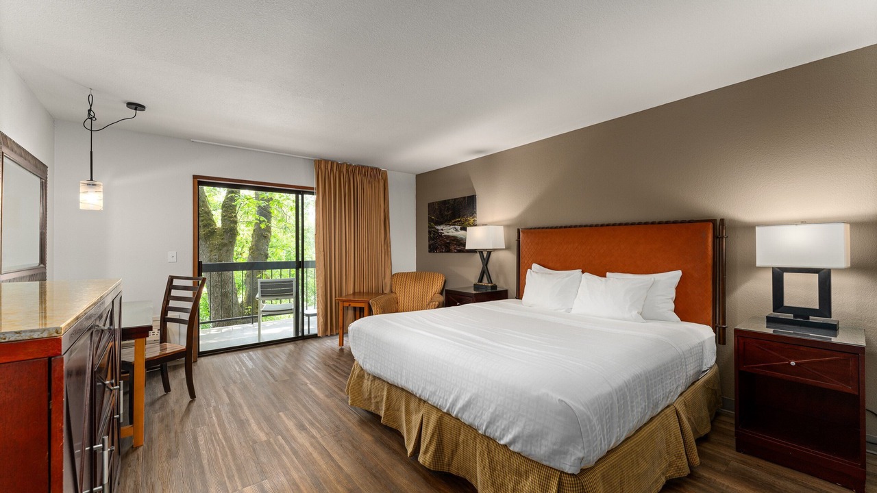 Photo of Bedroom in Grants Pass