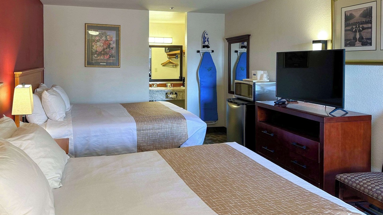 Photo of Bedroom in Edmonds