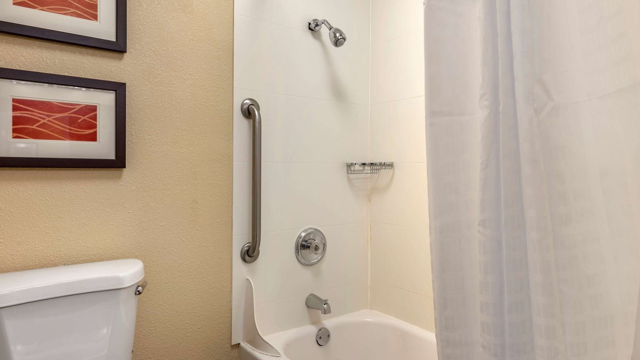 Photo of Bathroom in Roseburg