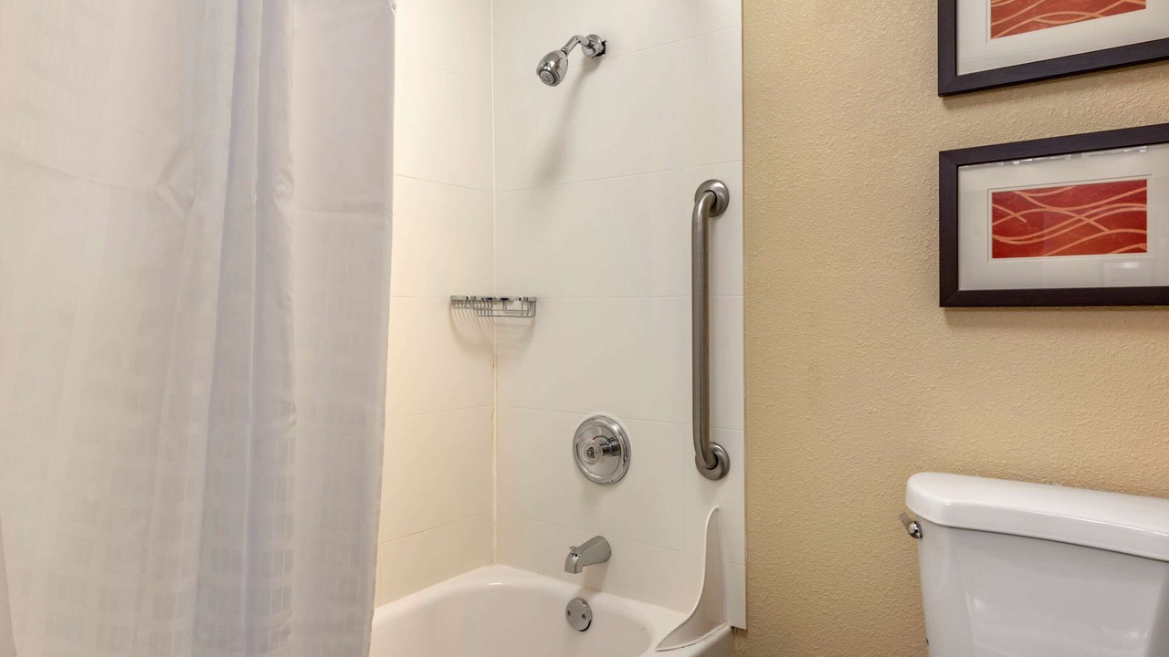 Photo of Bathroom in Roseburg