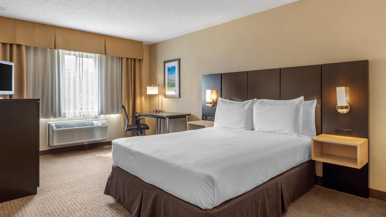 Photo of Bedroom in SeaTac