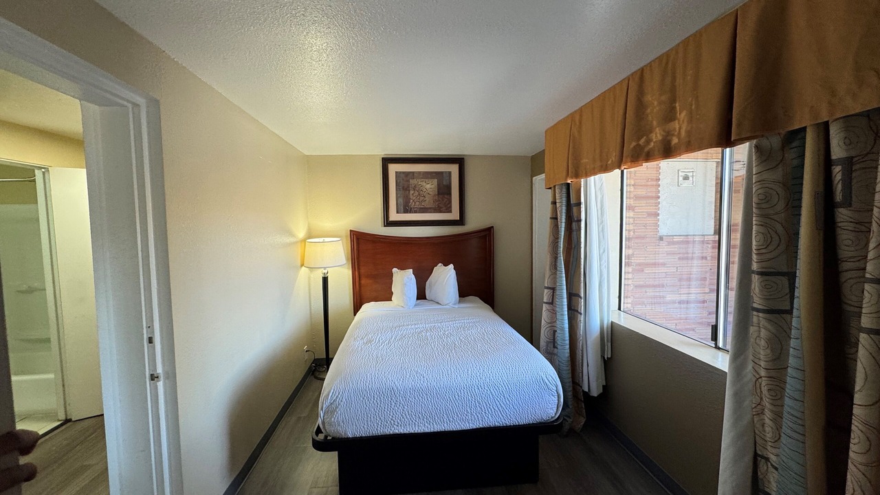 Photo of Bedroom in Downtown Klamath Falls