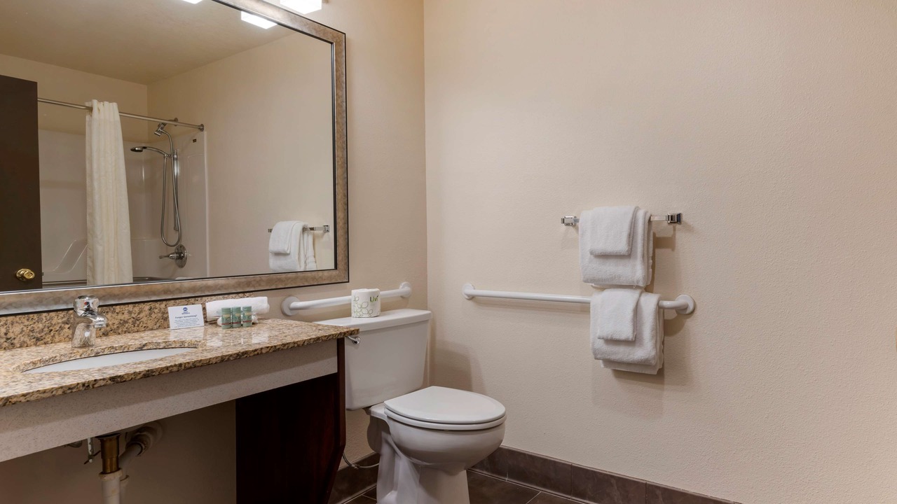 Photo of Bathroom in Parkrose