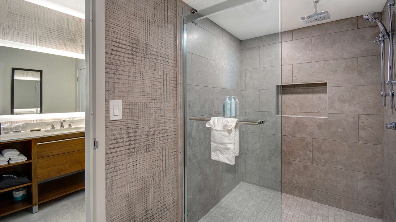 Photo of Bathroom in Romulus