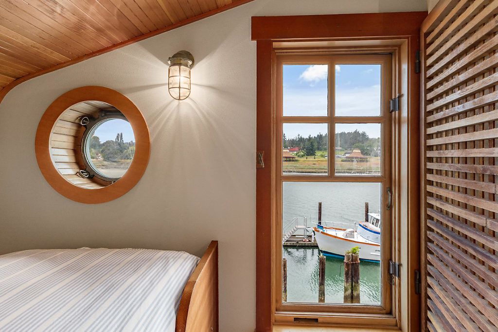 Photo of Bedroom in La Conner