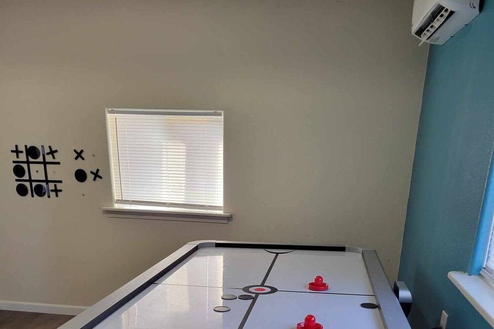 Photo of Bedroom in Roseburg