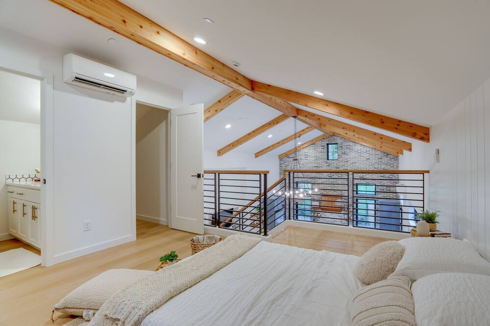 Photo of Bedroom in Inglewood-Finn Hill