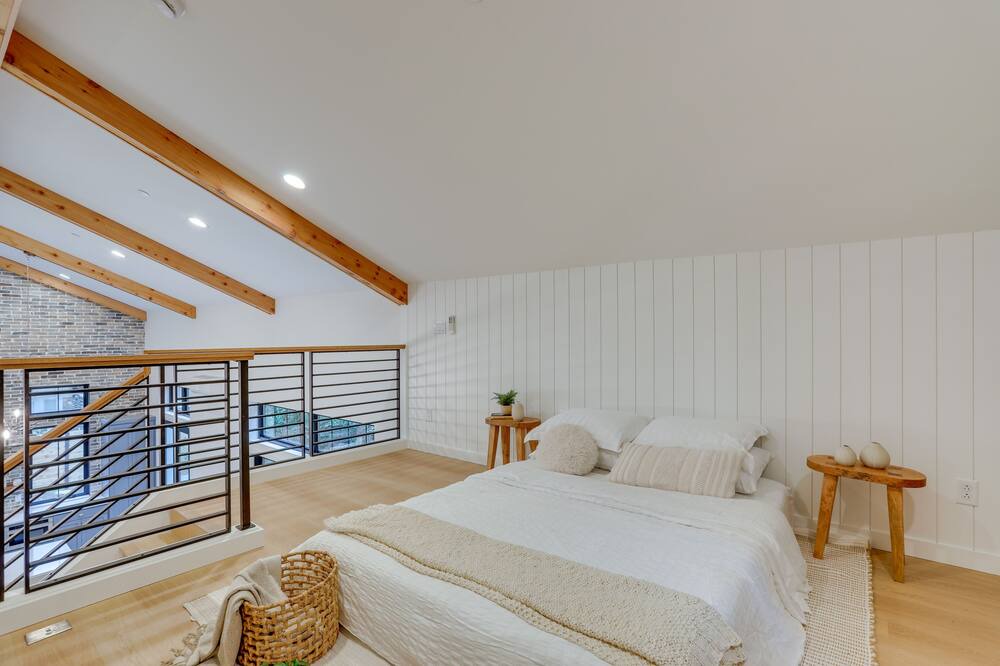 Photo of Bedroom in Inglewood-Finn Hill