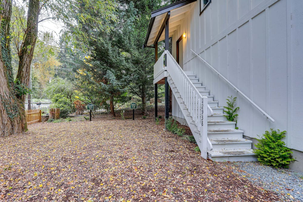 Photo of Outdoor in Inglewood-Finn Hill