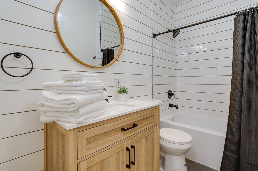 Photo of Bathroom in Inglewood-Finn Hill