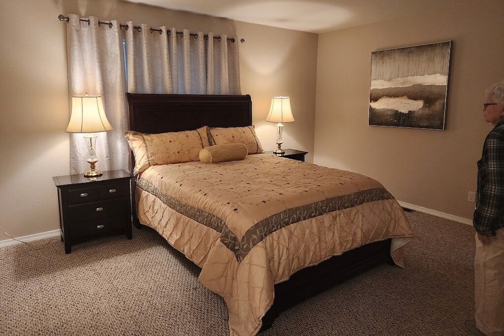 Photo of Bedroom in Clarkston