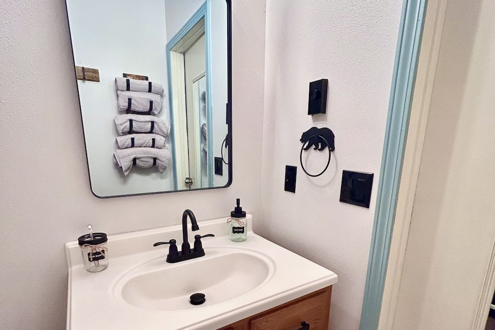 Photo of Bathroom in Hoodsport