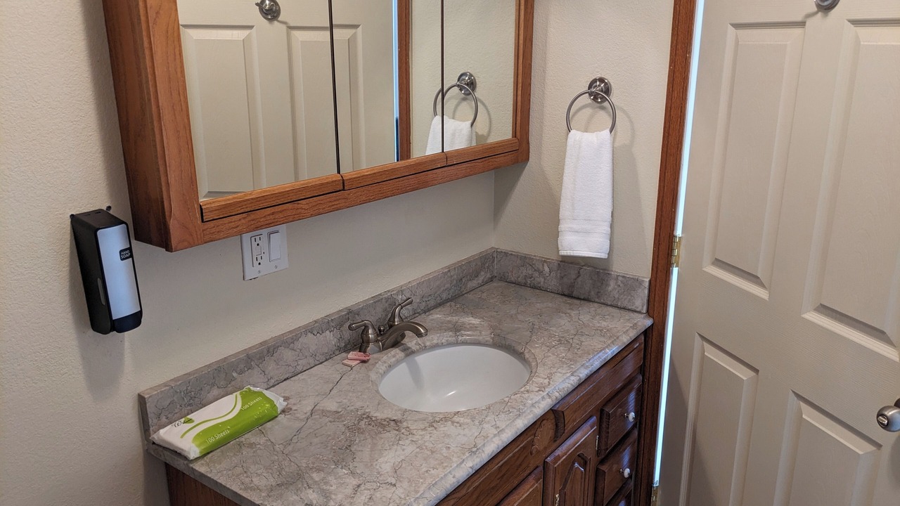 Photo of Bathroom in Weed