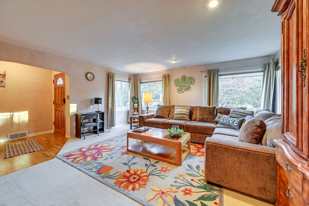 Photo of Livingroom in Puyallup