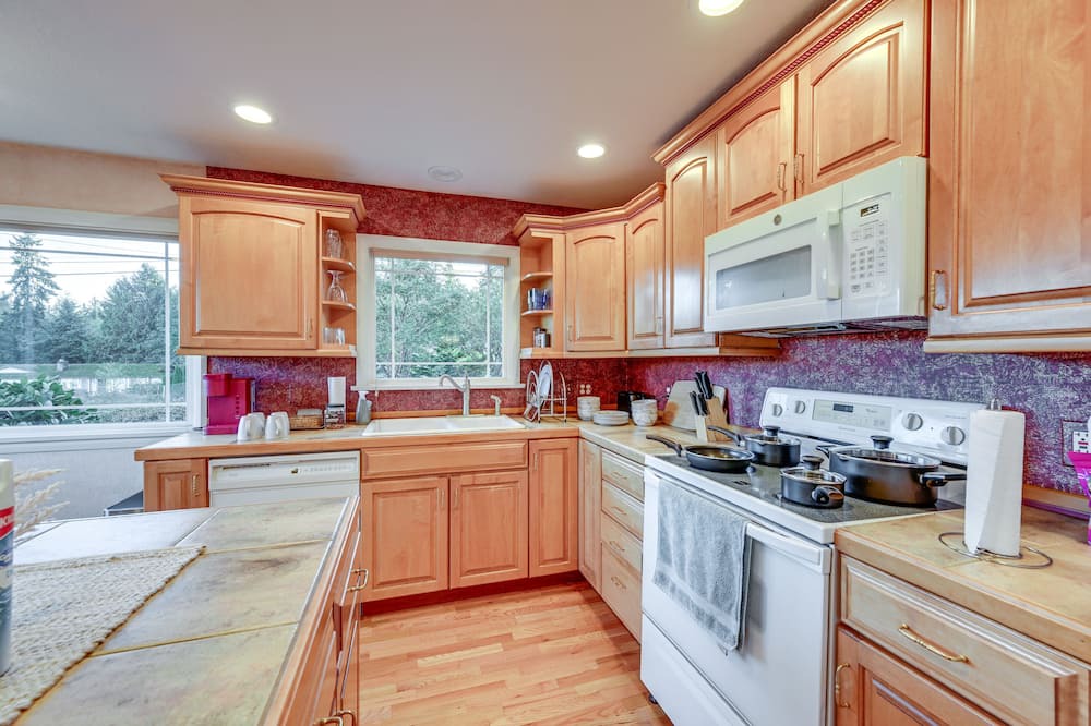 Photo of Kitchen in Puyallup