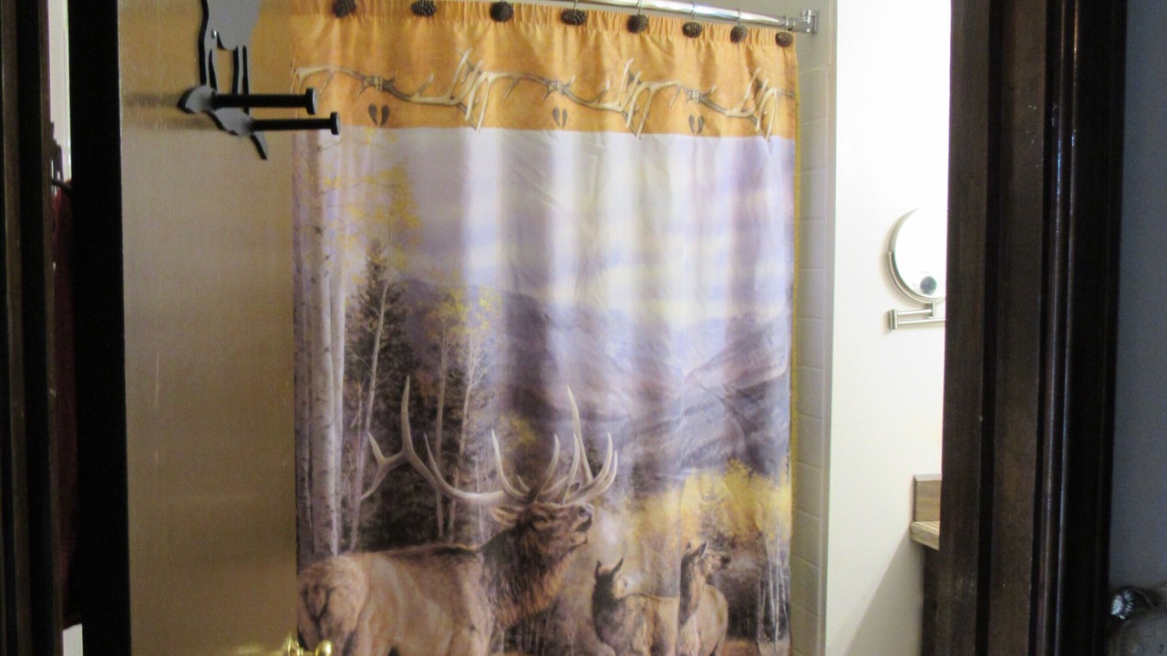 Photo of Bathroom in Crescent