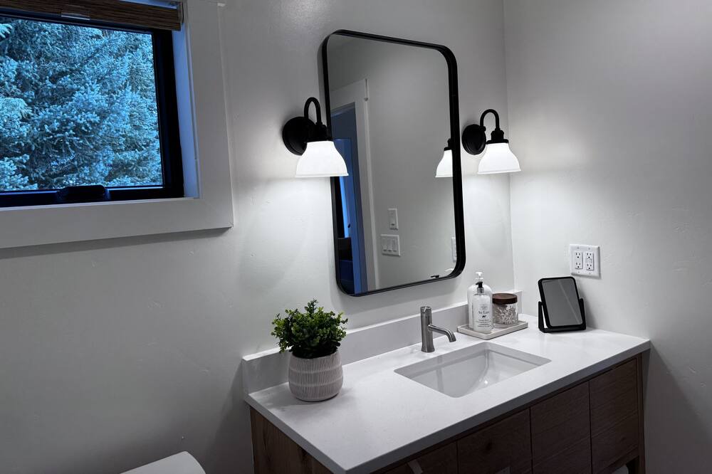 Photo of Bathroom in Fort Klamath