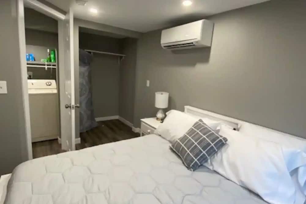 Photo of Bedroom in Huntington