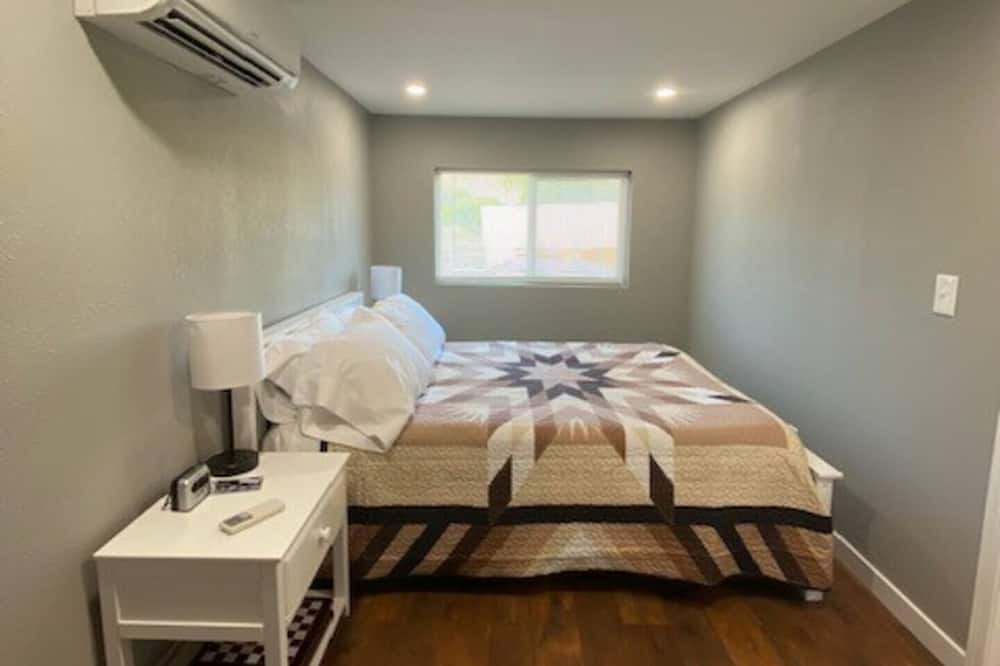 Photo of Bedroom in Huntington