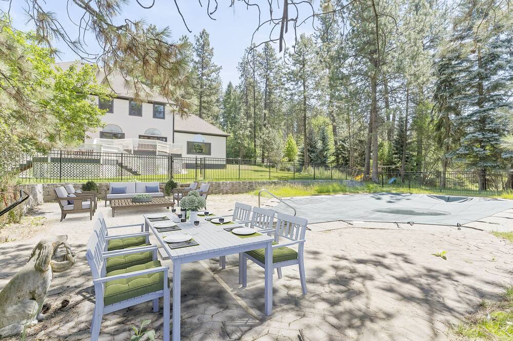 Photo of Outdoor in Colbert